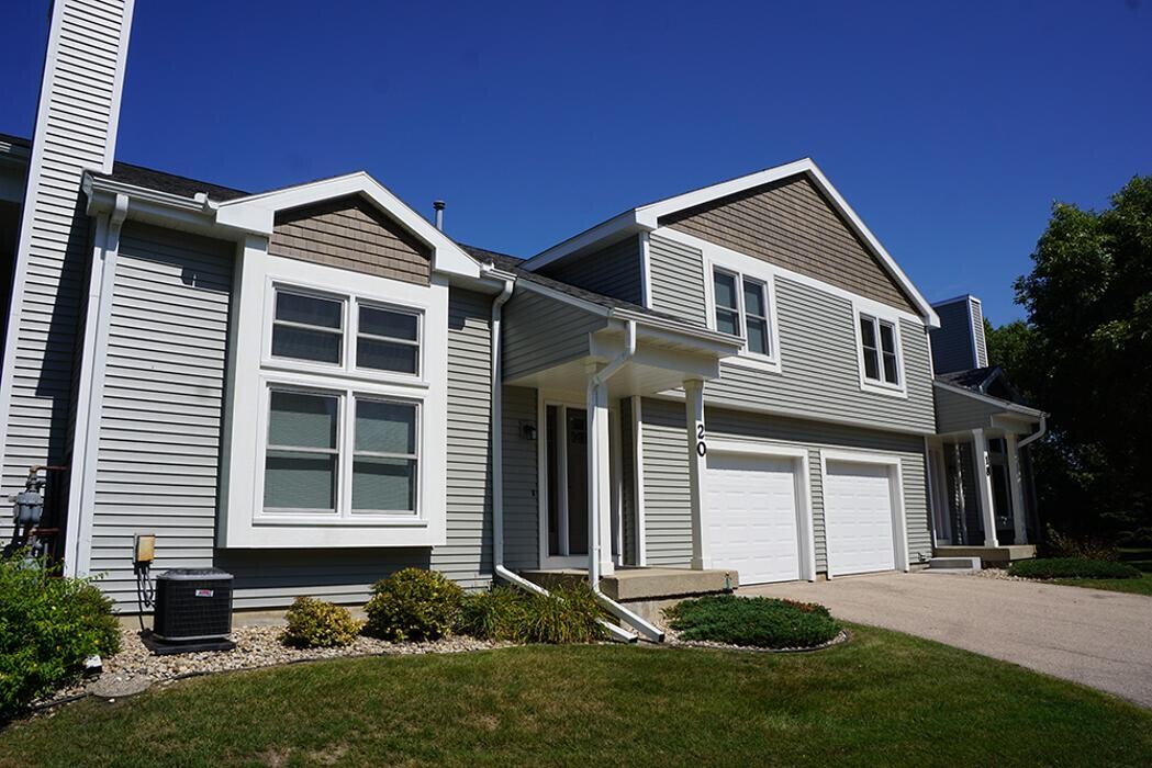 Images Oakbridge Court Apartments