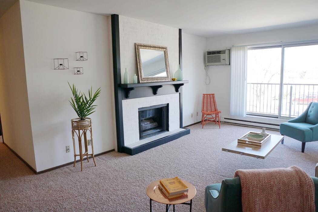 Images Lamplighter Apartments