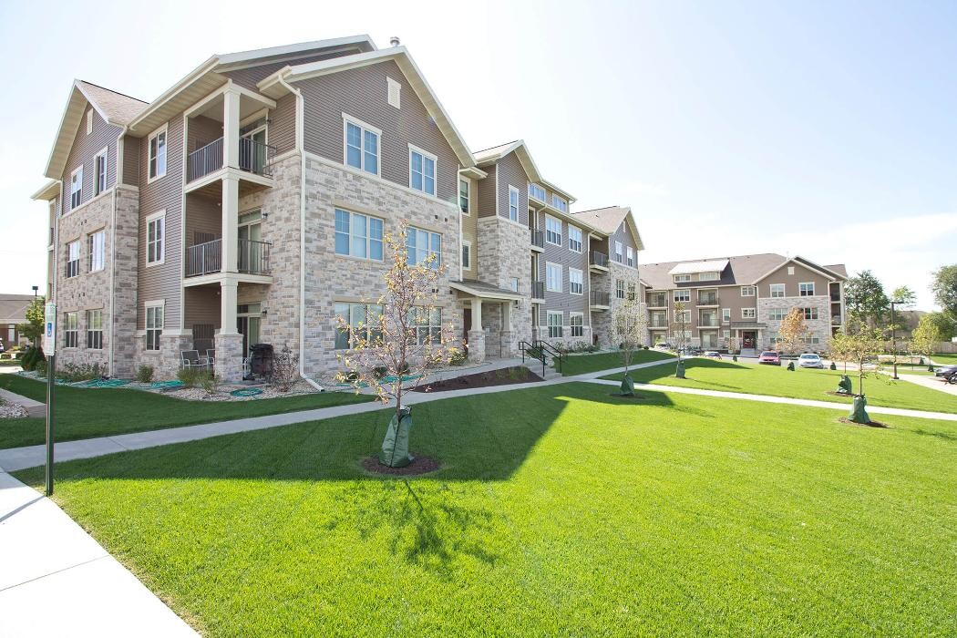 Images Stone Creek Gardens Apartments