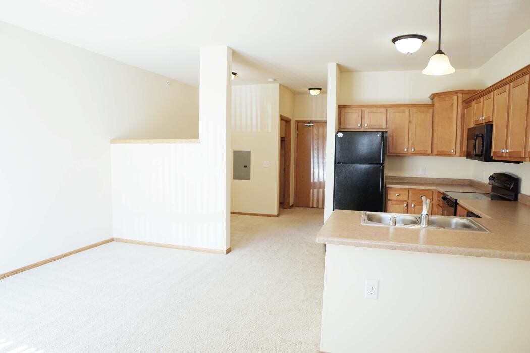 Images Stone Creek Gardens Apartments