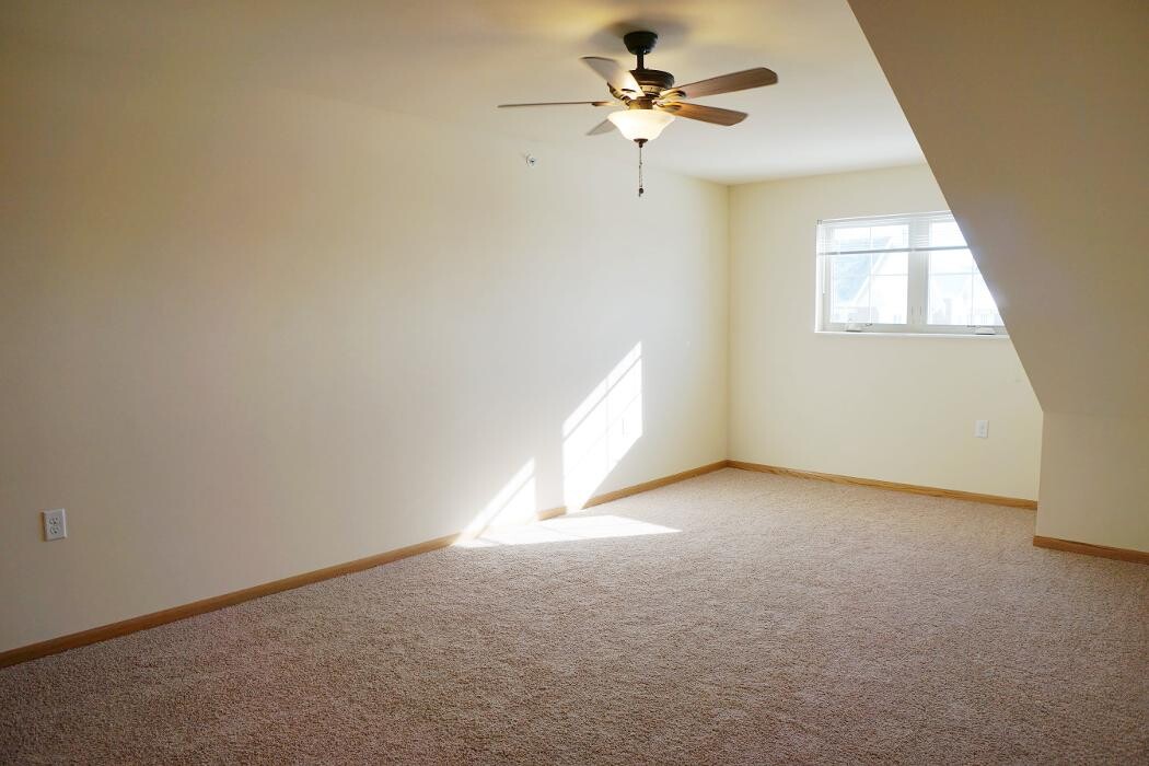 Images Stone Creek Gardens Apartments