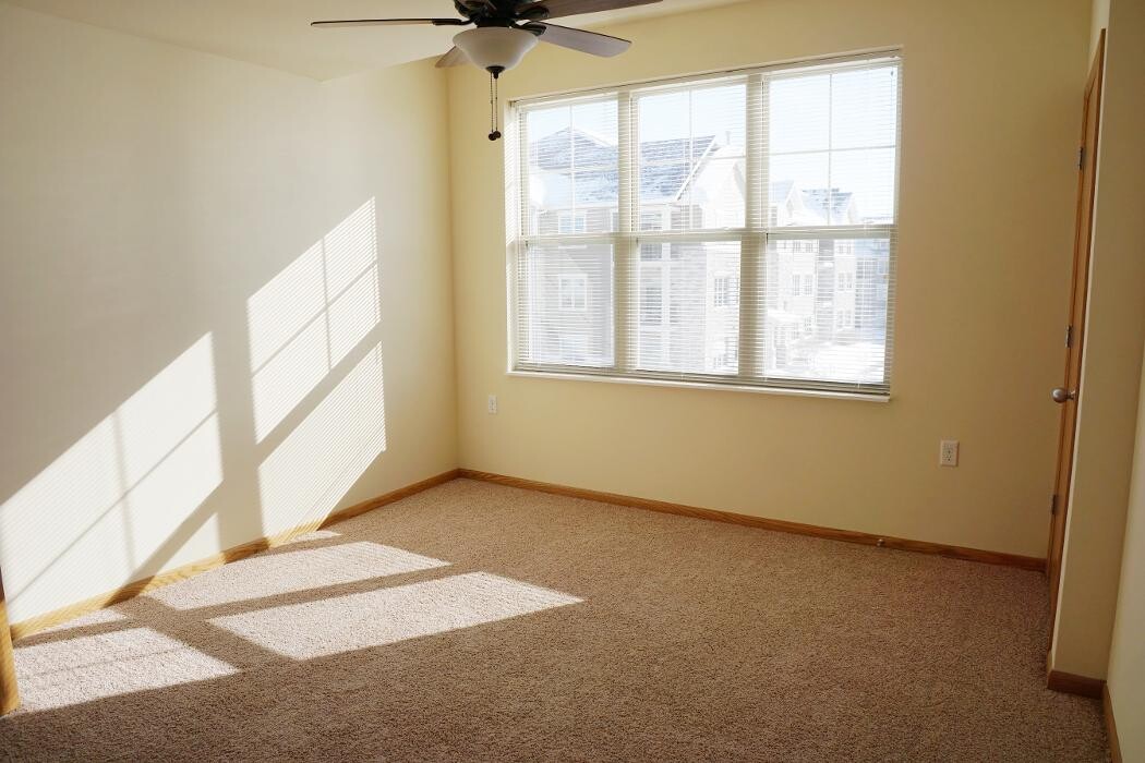 Images Stone Creek Gardens Apartments