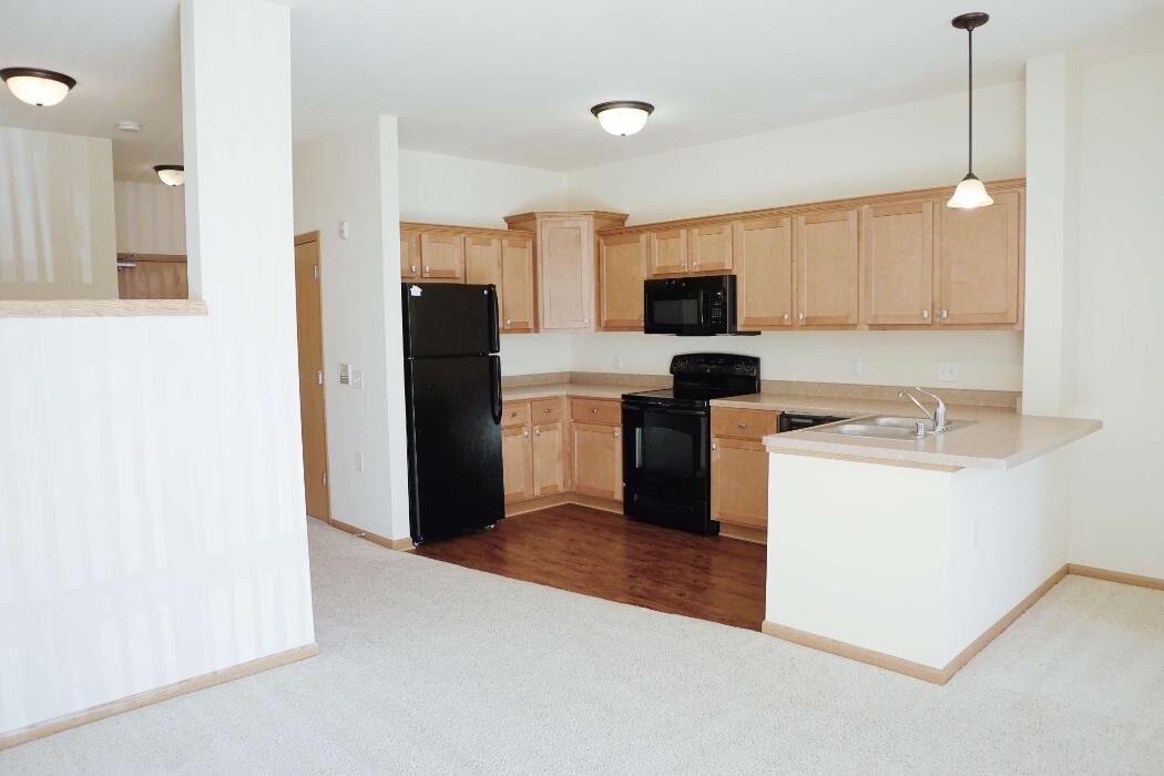 Images Stone Creek Gardens Apartments