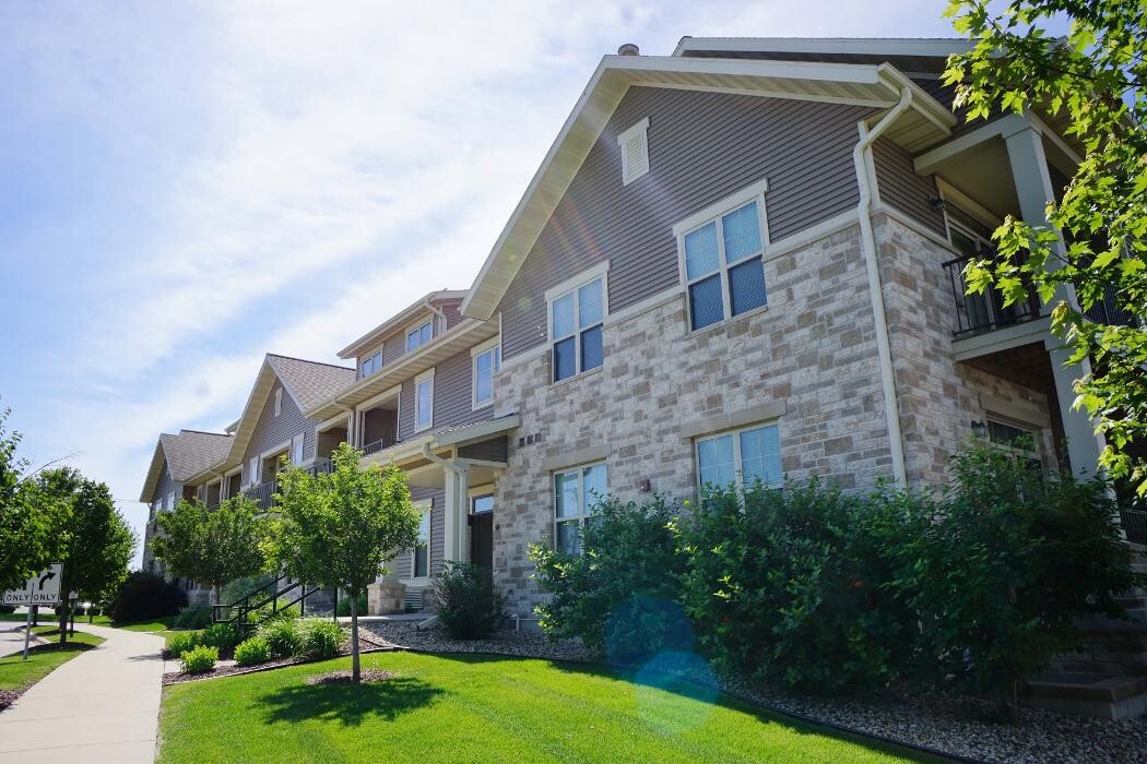 Images Stone Creek Gardens Apartments