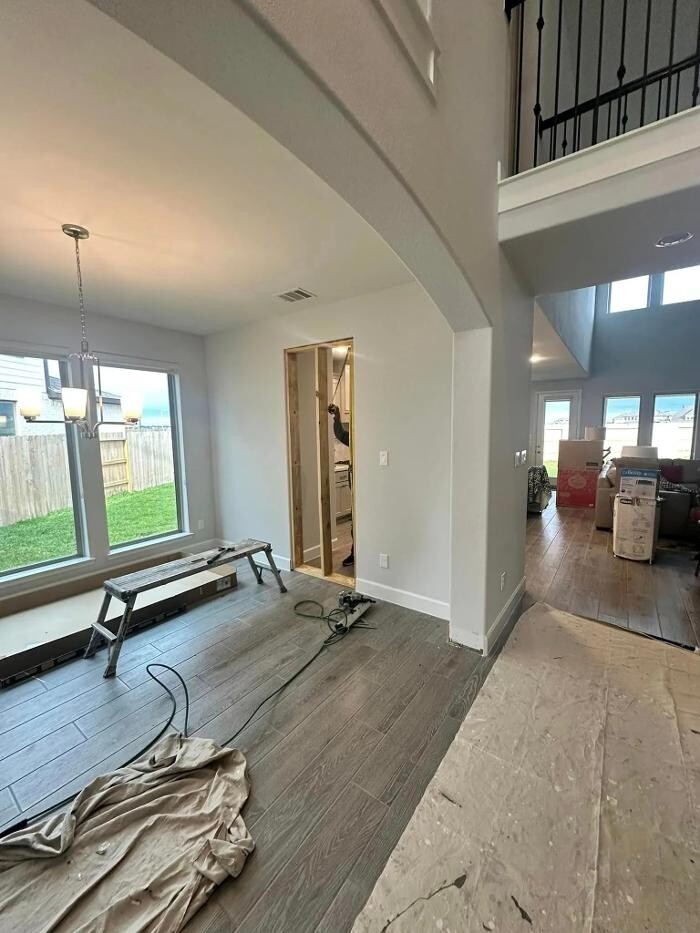 Images Alpha Contracting Services LLC