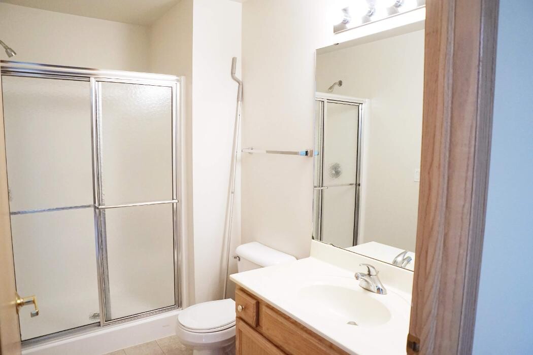 Images Silverstone Apartments