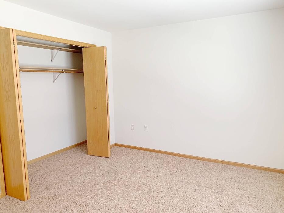 Images Silverstone Apartments