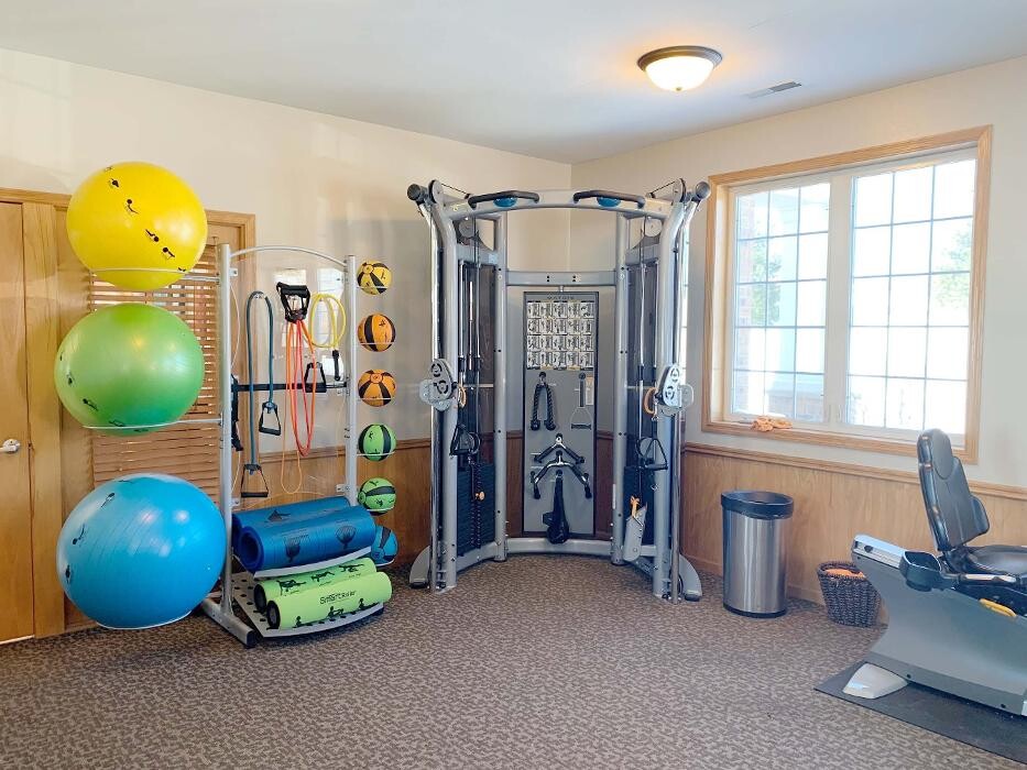 Images Silverstone Apartments