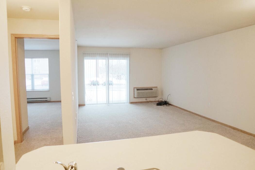 Images Silverstone Apartments