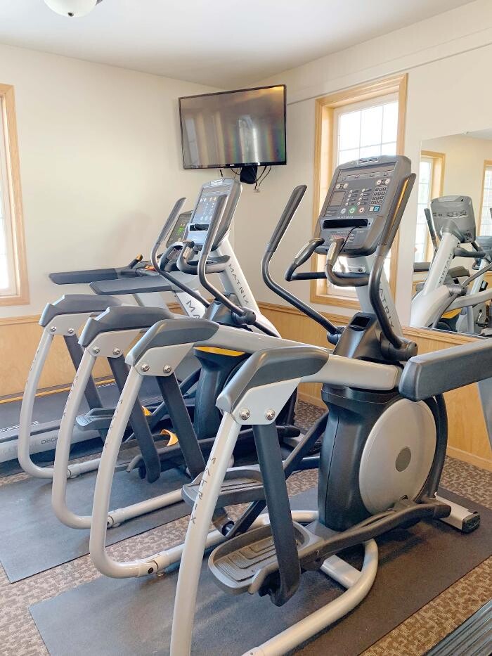 Images Silverstone Apartments