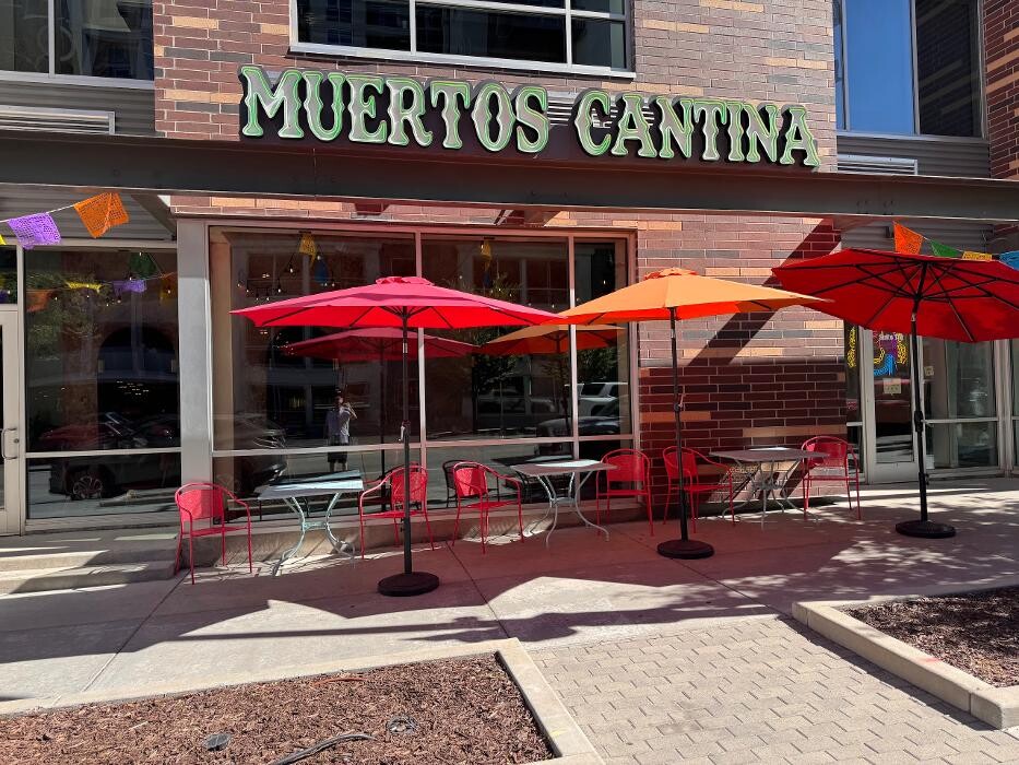 Images Muertos Cantina