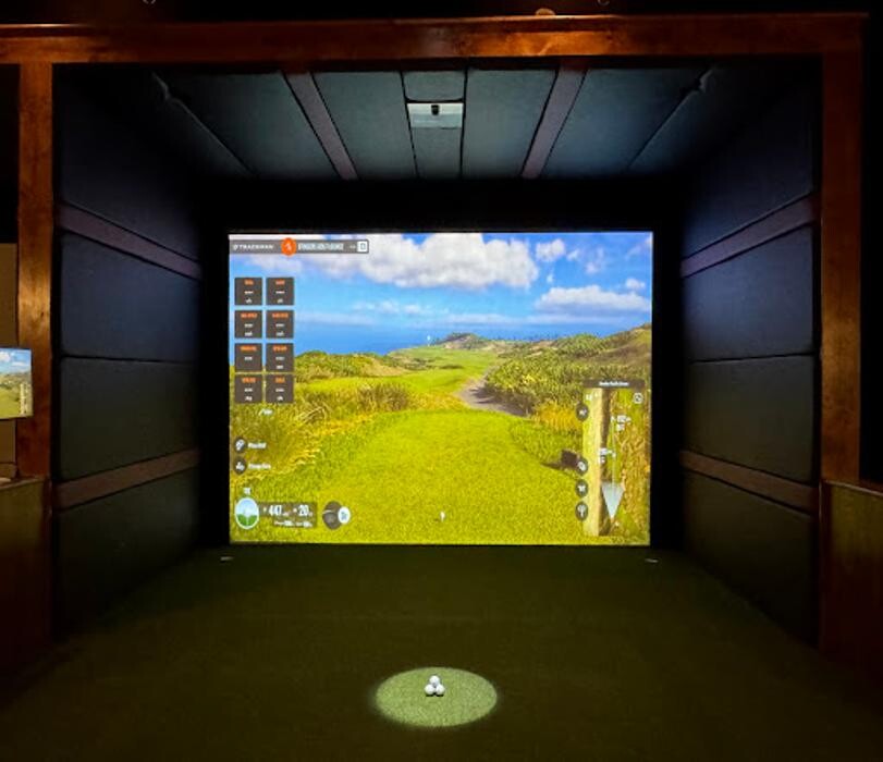 Images Stingers Golf Lounge - Restaurant, Bar & Simulators