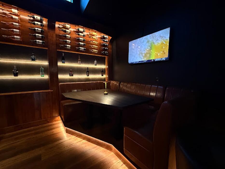 Images Stingers Golf Lounge - Restaurant, Bar & Simulators