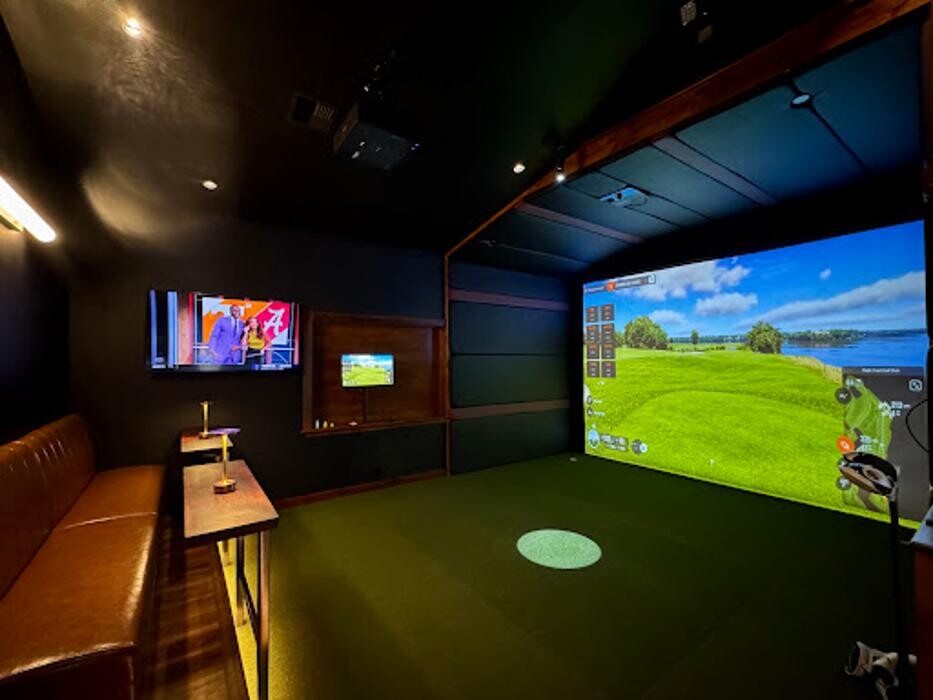 Images Stingers Golf Lounge - Restaurant, Bar & Simulators