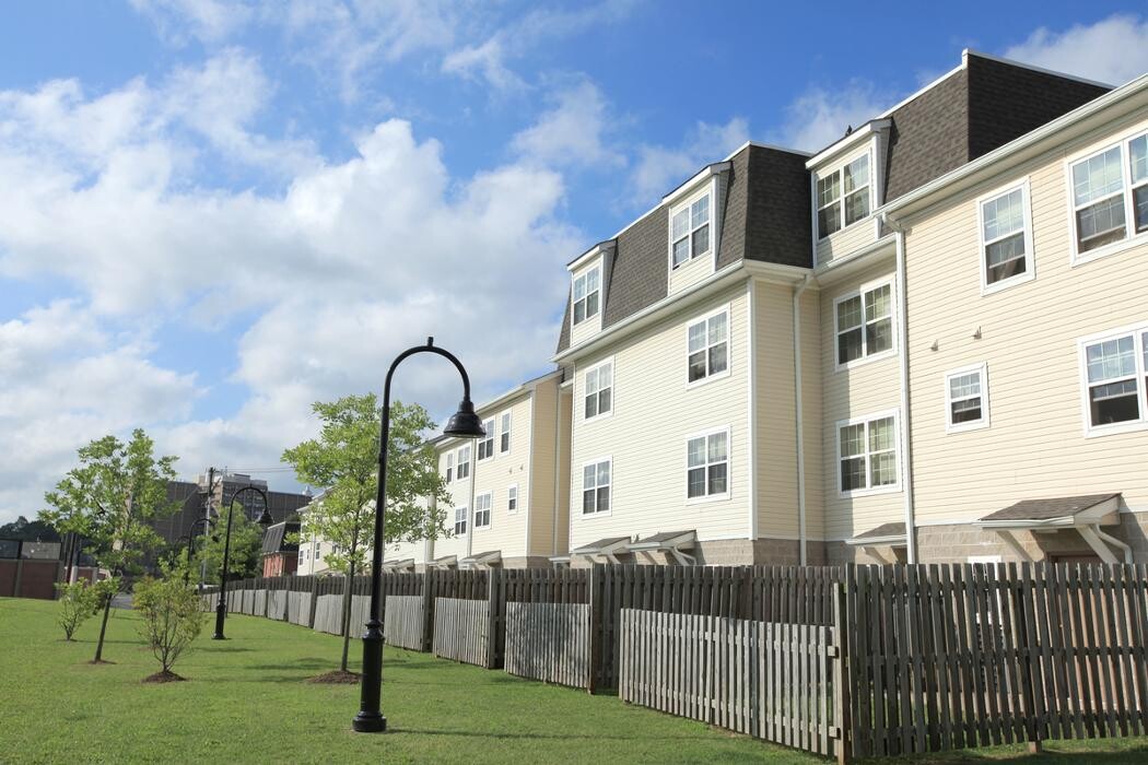 Images Hope Manor Apartments