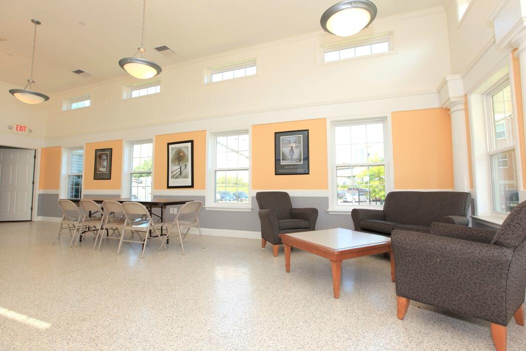 Images Hope Manor Apartments