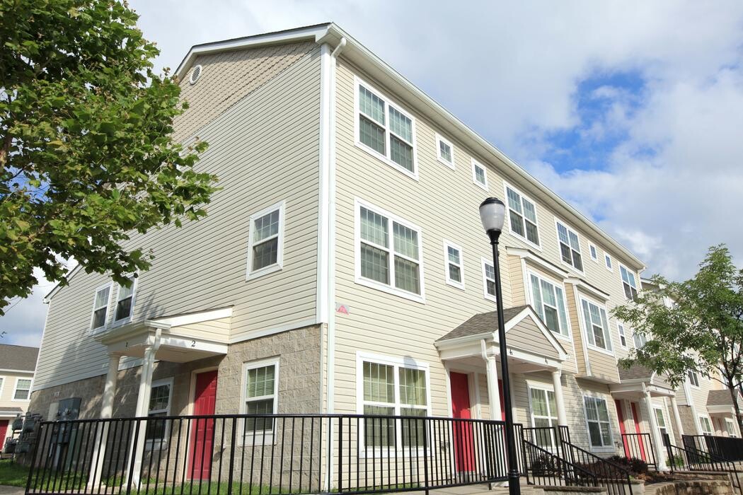 Images Hope Manor Apartments