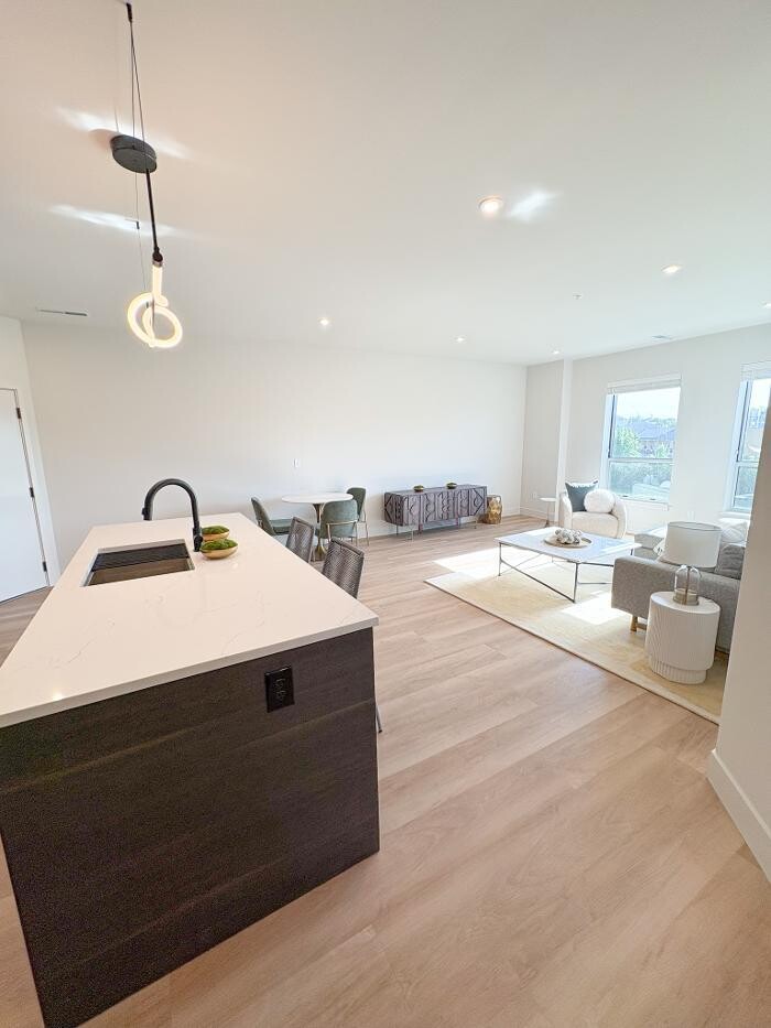 Images The Vibe on Paramount