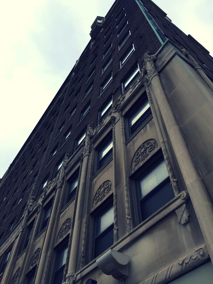 Images Commodore Place Apartments