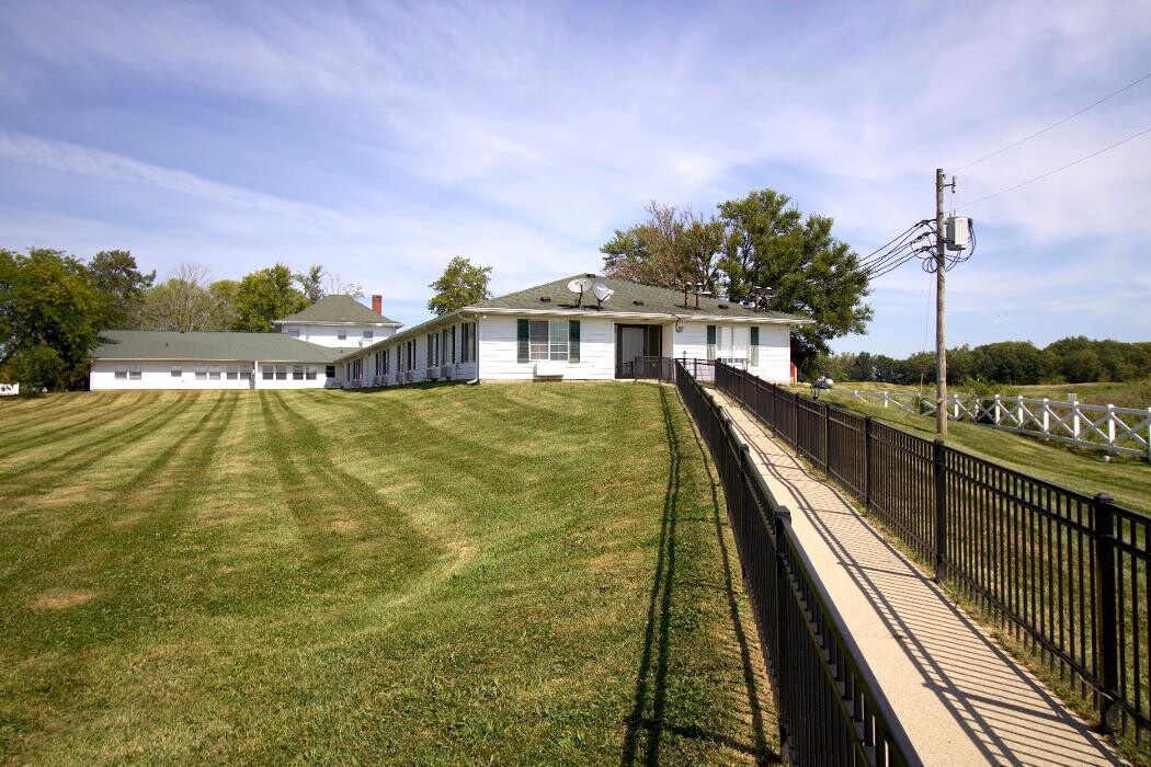 Images Majestic Care of McCordsville