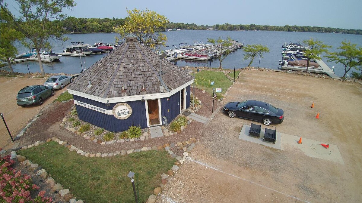 Images Your Boat Club Lake Minnetonka Brown's Bay