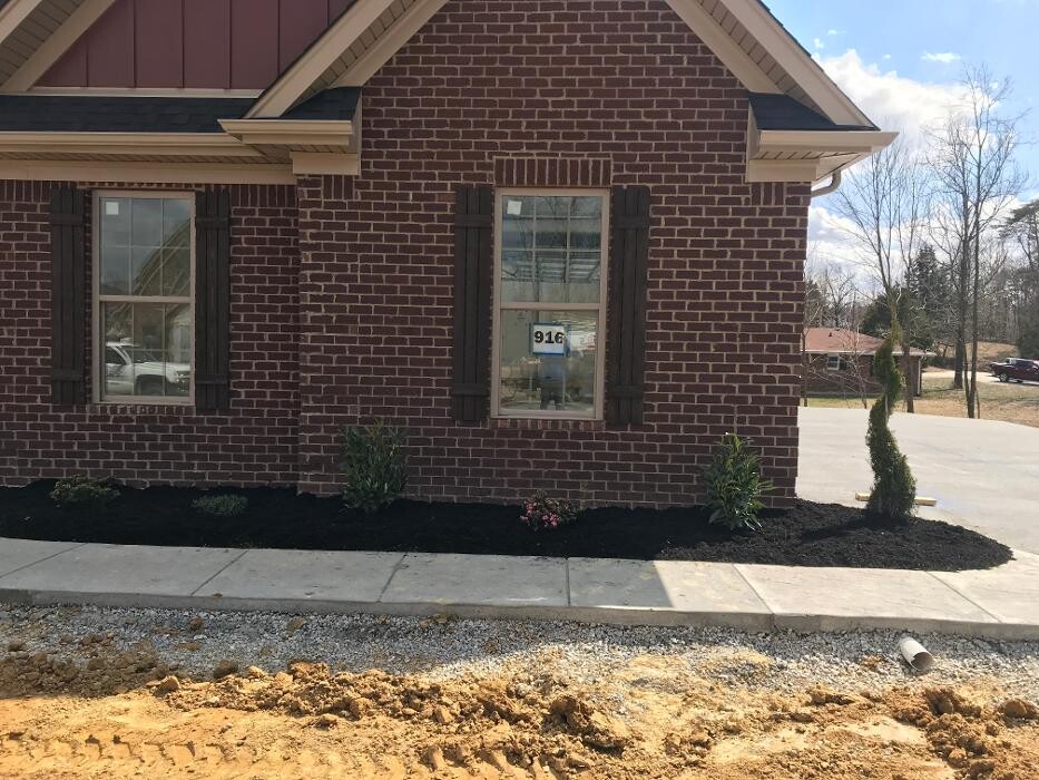 Images Lamb's Lawn Service & Landscaping LLC