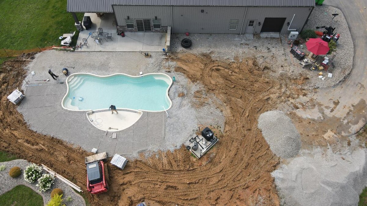 Images Lamb's Lawn Service & Landscaping LLC