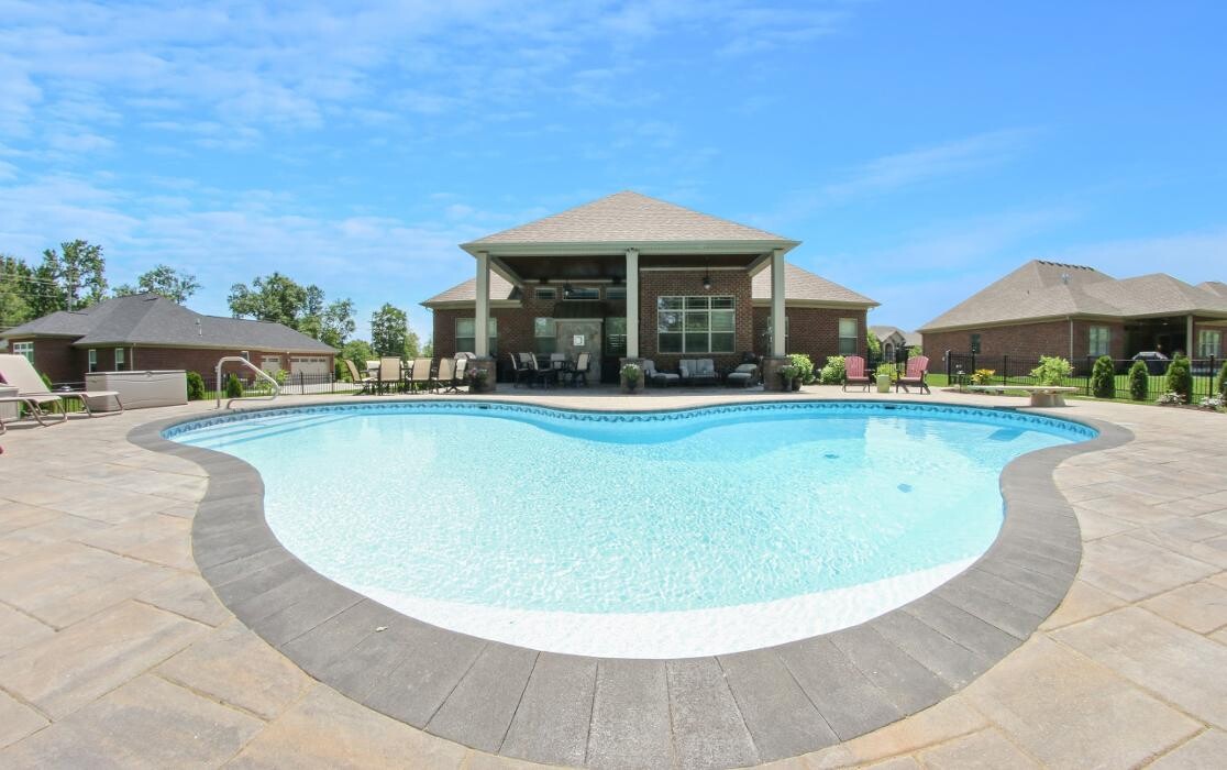 Images Lamb's Lawn Service & Landscaping LLC