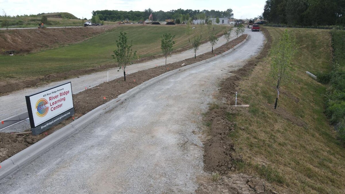 Images Lamb's Lawn Service & Landscaping LLC