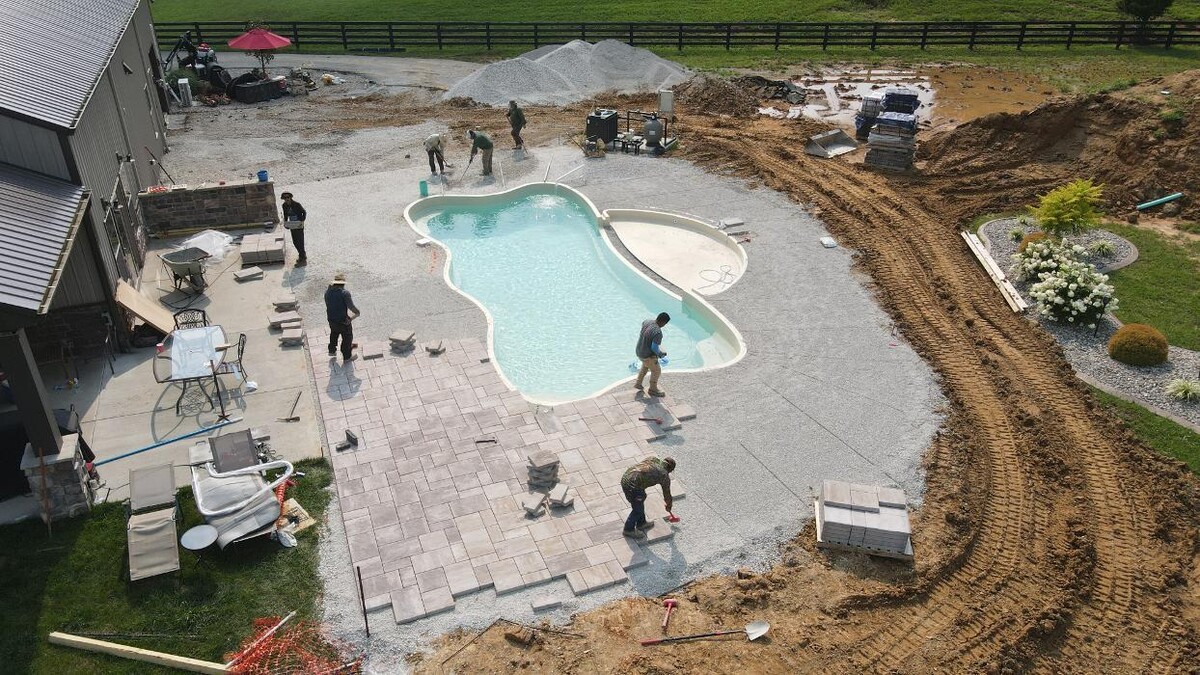 Images Lamb's Lawn Service & Landscaping LLC