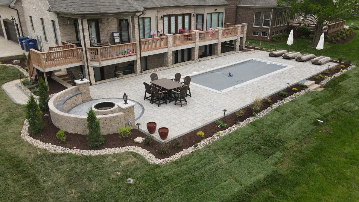 Images Lamb's Lawn Service & Landscaping LLC