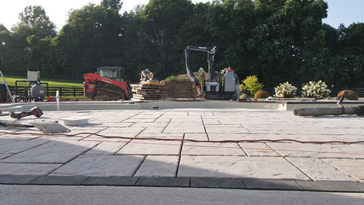 Images Lamb's Lawn Service & Landscaping LLC