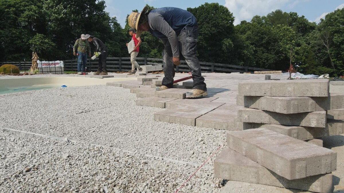 Images Lamb's Lawn Service & Landscaping LLC