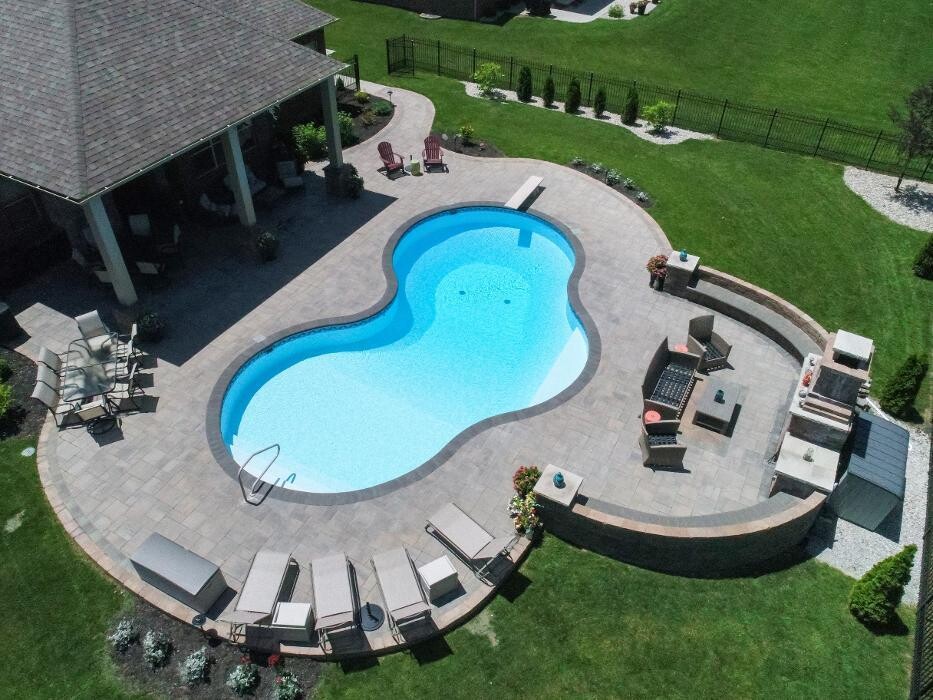 Images Lamb's Lawn Service & Landscaping LLC