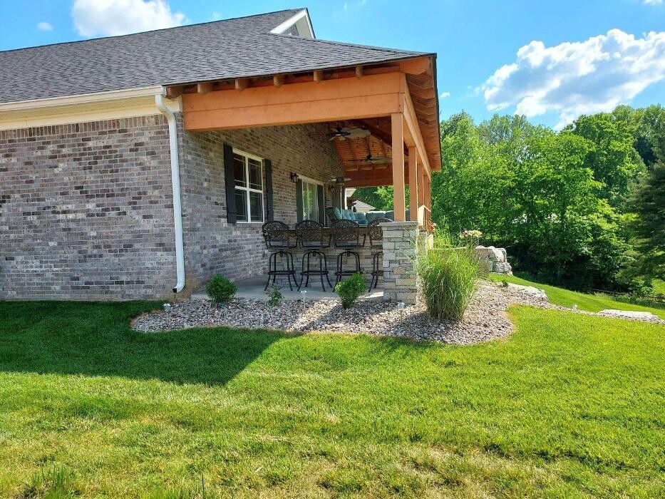 Images Lamb's Lawn Service & Landscaping LLC