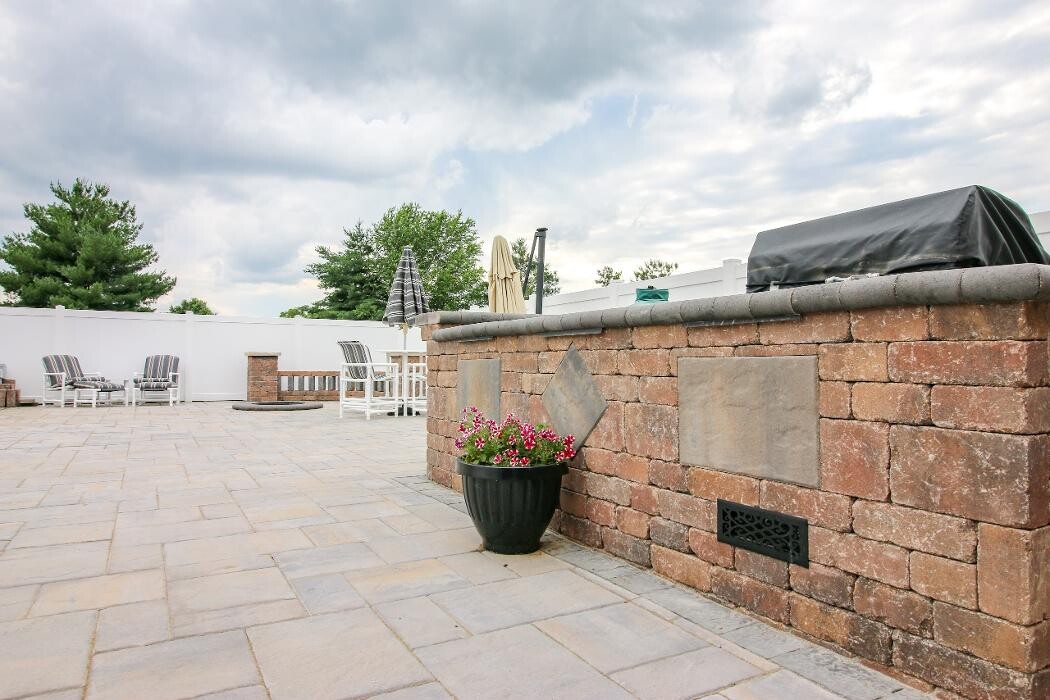 Images Lamb's Lawn Service & Landscaping LLC