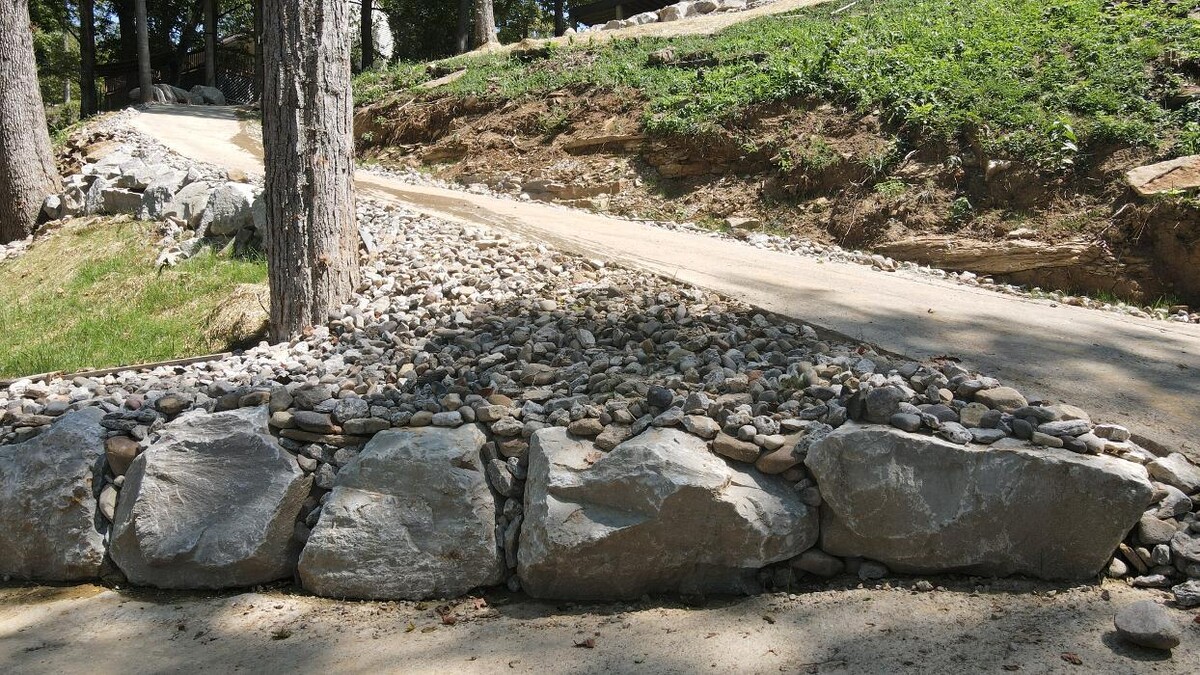 Images Lamb's Lawn Service & Landscaping LLC