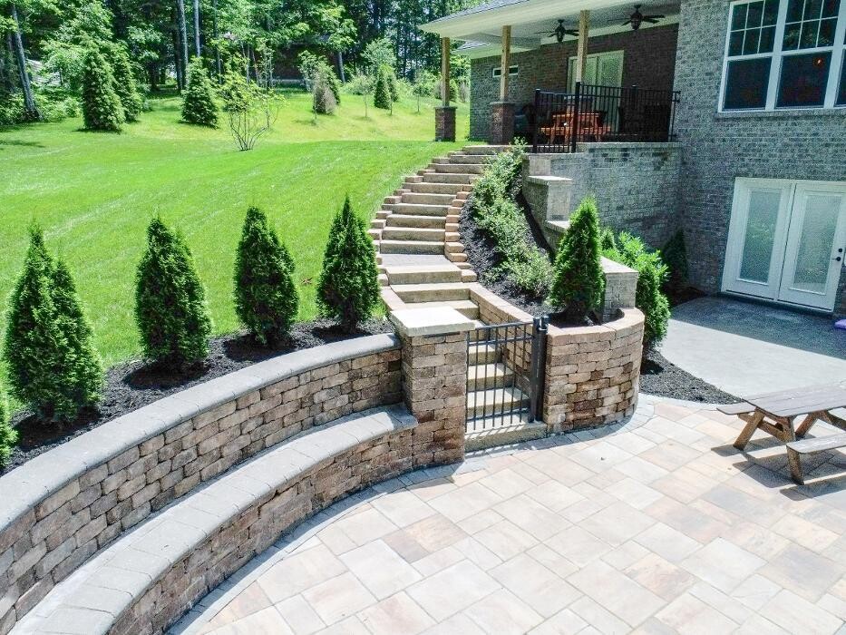 Images Lamb's Lawn Service & Landscaping LLC