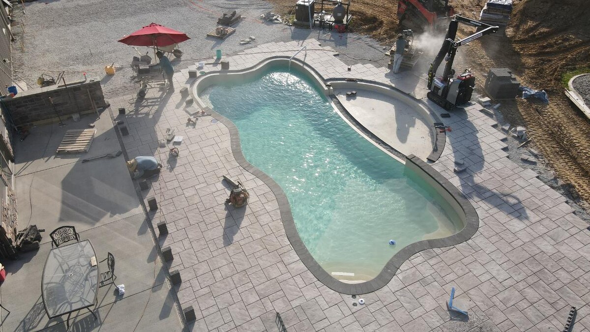 Images Lamb's Lawn Service & Landscaping LLC