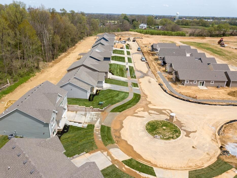 Images Lamb's Lawn Service & Landscaping LLC