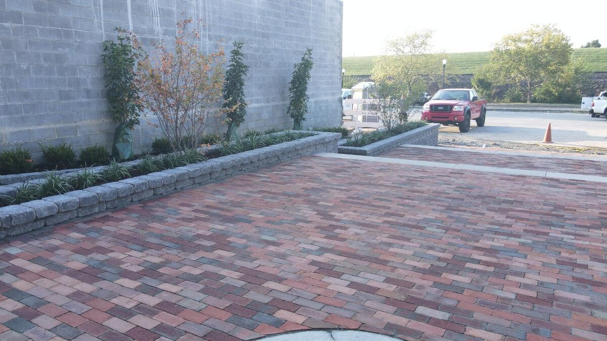 Images Lamb's Lawn Service & Landscaping LLC