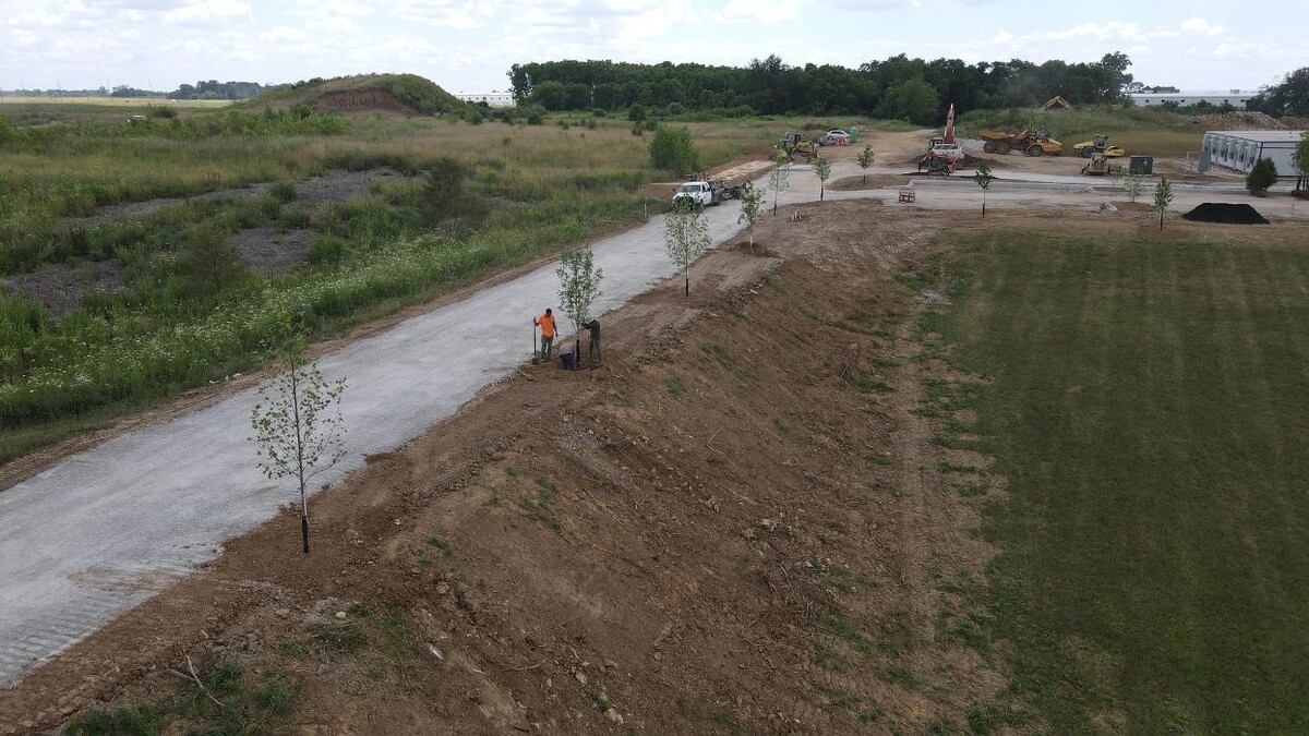 Images Lamb's Lawn Service & Landscaping LLC