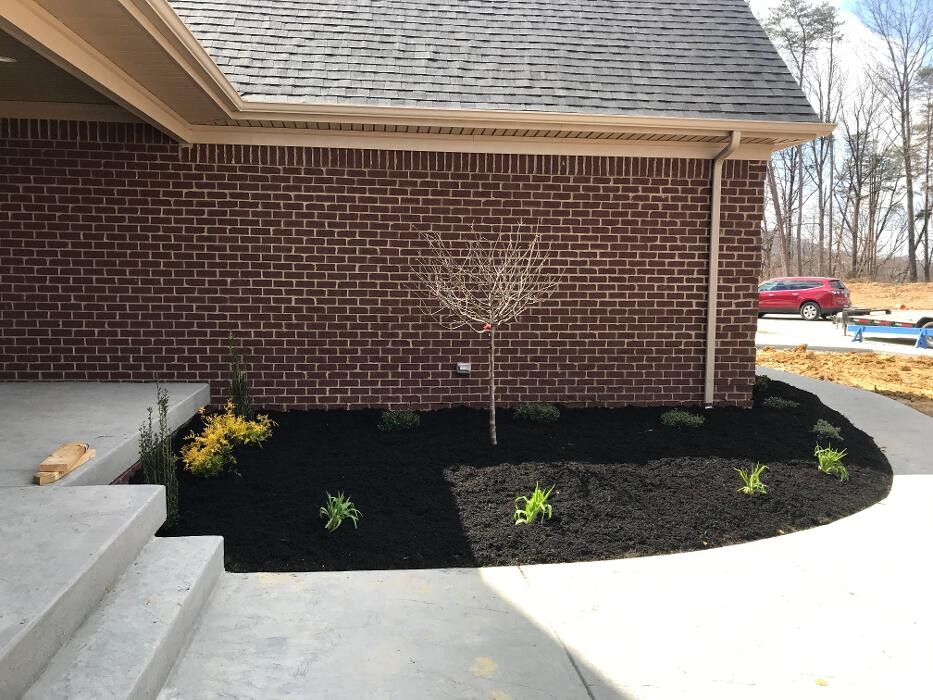 Images Lamb's Lawn Service & Landscaping LLC