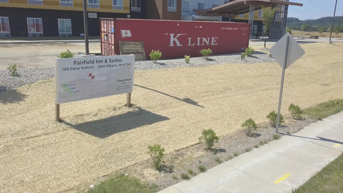 Images Lamb's Lawn Service & Landscaping LLC