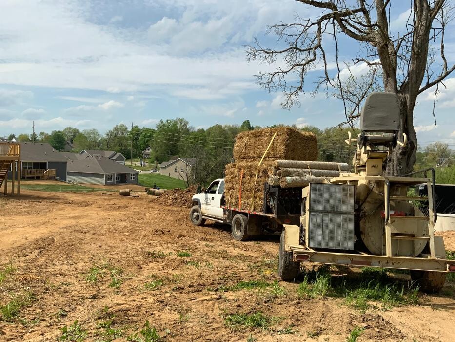 Images Lamb's Lawn Service & Landscaping LLC