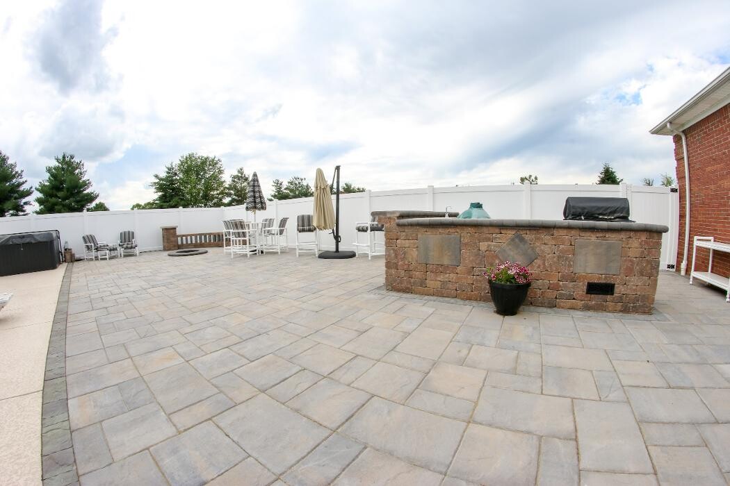 Images Lamb's Lawn Service & Landscaping LLC