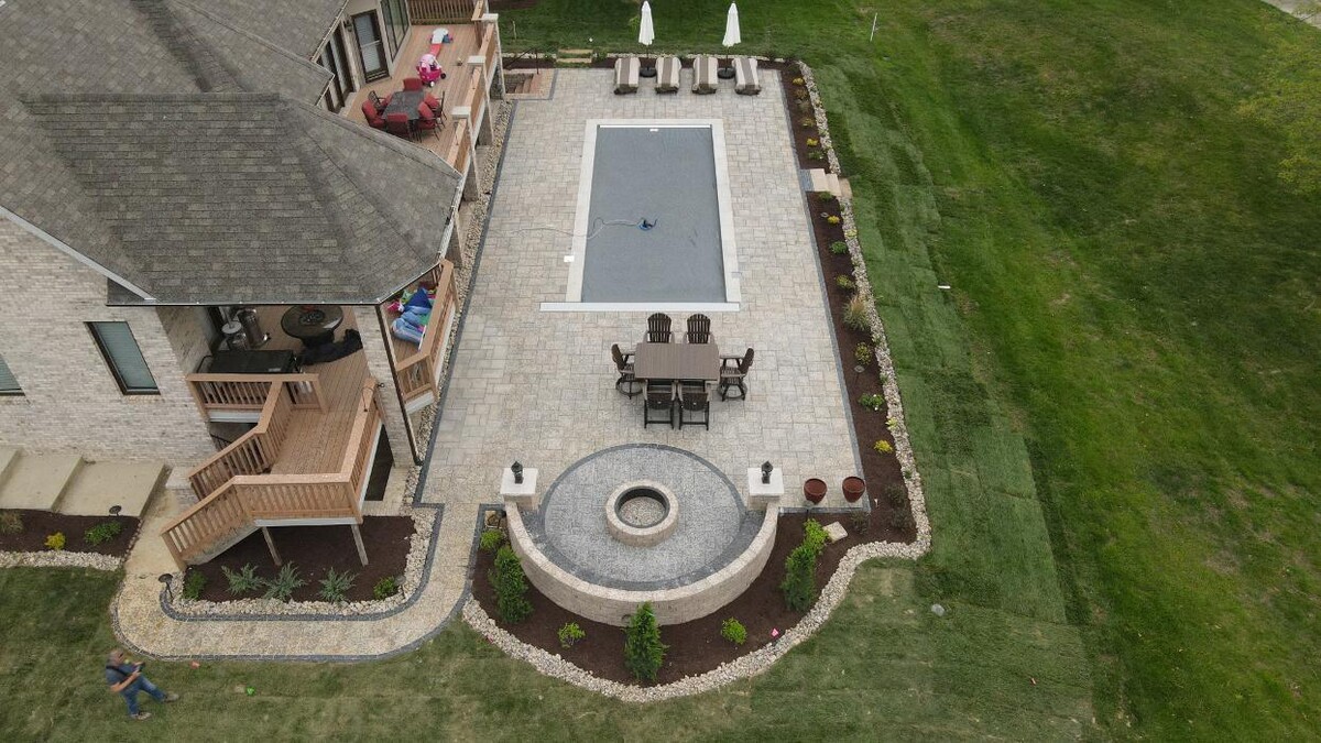 Images Lamb's Lawn Service & Landscaping LLC