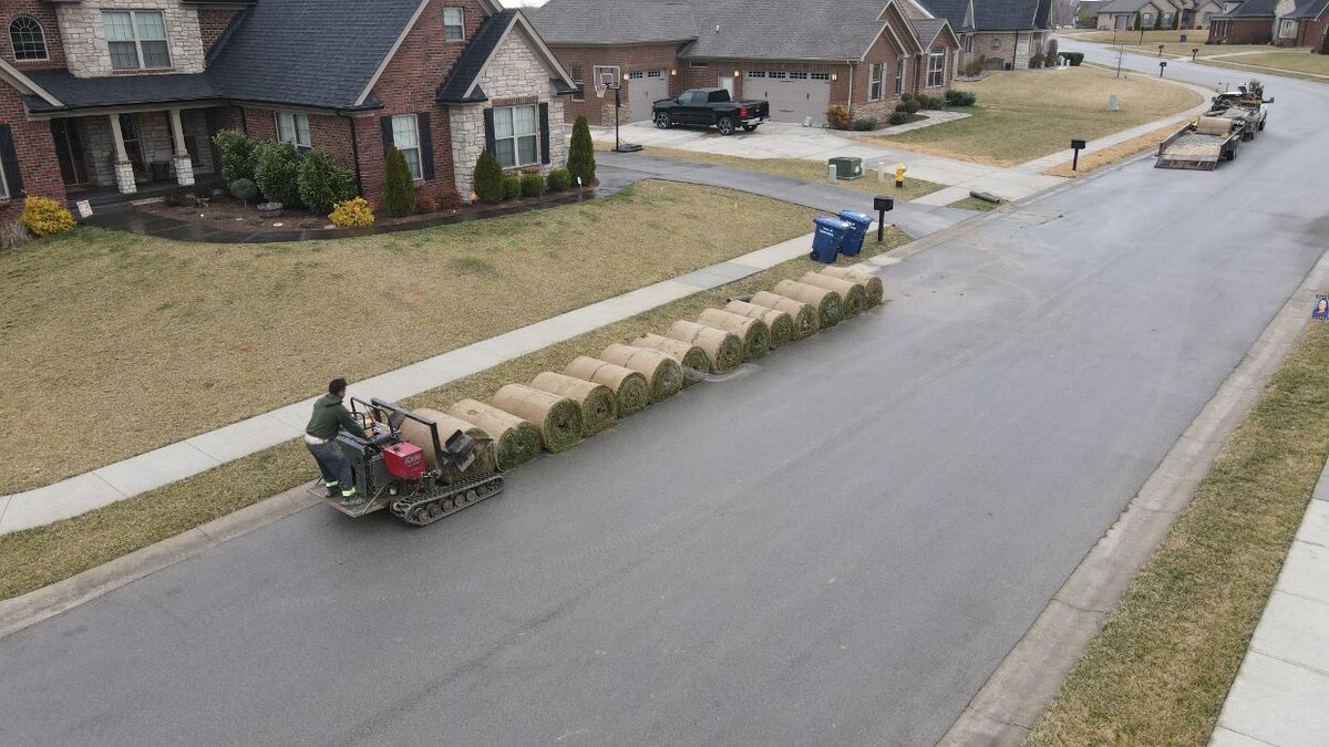 Images Lamb's Lawn Service & Landscaping LLC