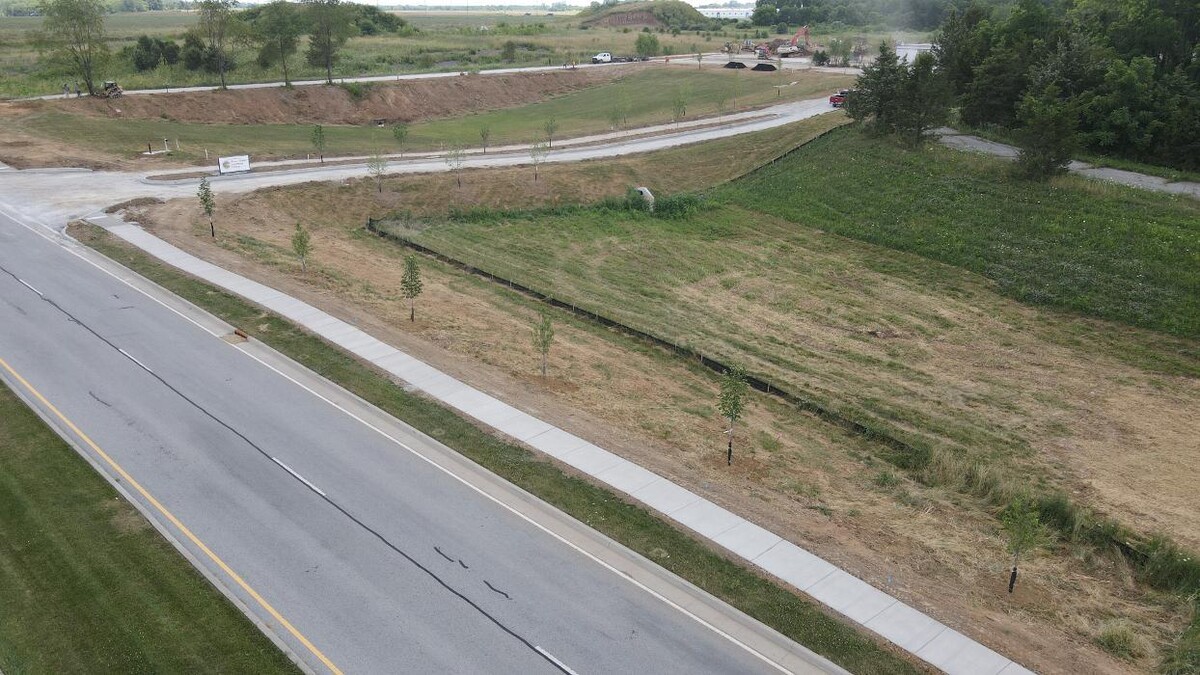 Images Lamb's Lawn Service & Landscaping LLC