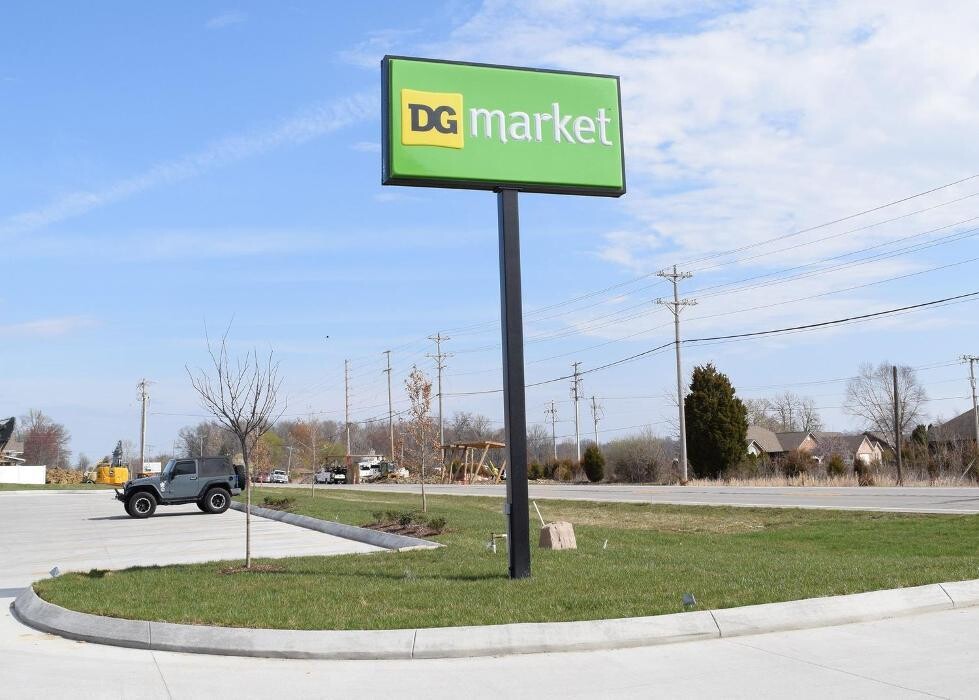 Images Lamb's Lawn Service & Landscaping LLC